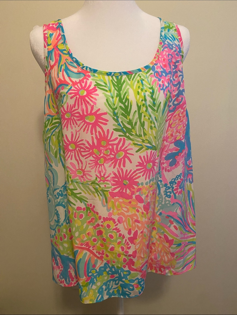 Lilly Pulitzer Cosmos Silk Lovers Coral Colorful Tank Top, Size Small